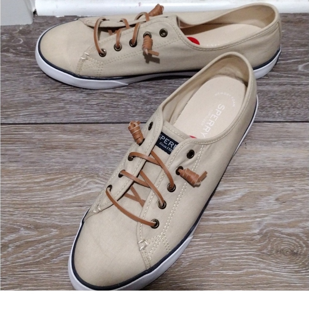 Sperry Men's Cream Sneakers with Tan Accents